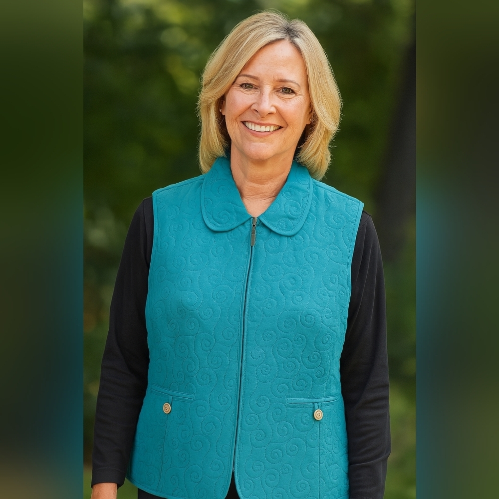 2/$30 Teal Fall Winter Quilted Vest with Button‎ Pockets (#1,360)